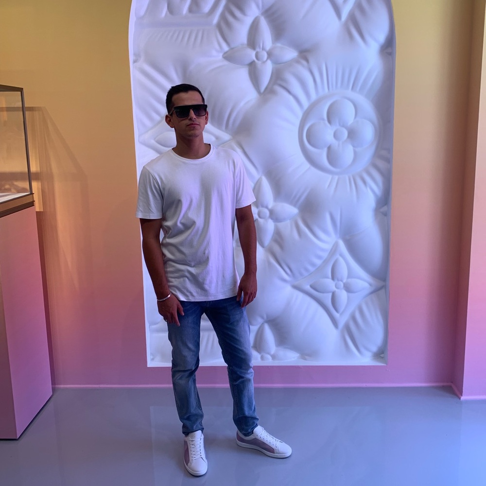 Meet your Posher, Julien